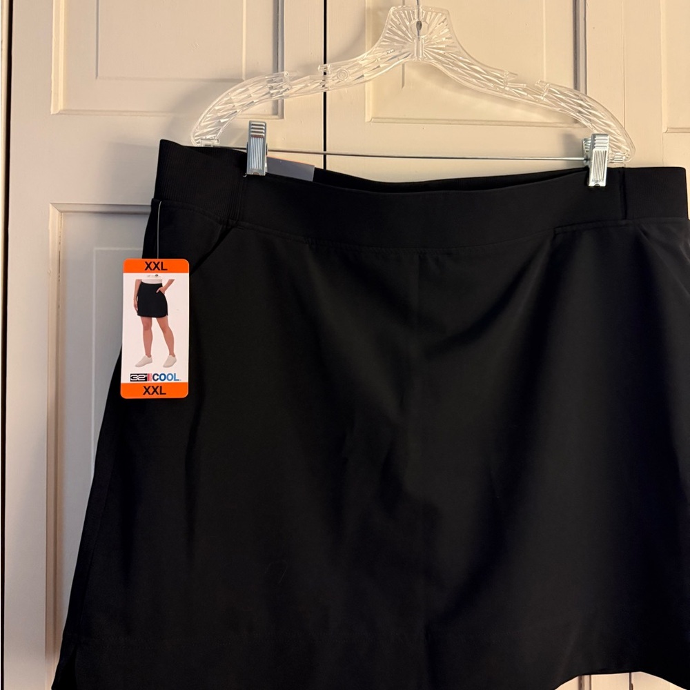 32 Degrees Women's Black Skort